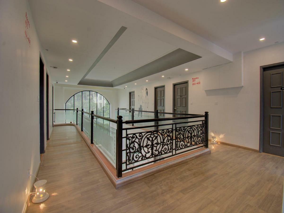 Отель Oyo Townhouse 150 Shreyas Colony Ахмедабад Экстерьер фото